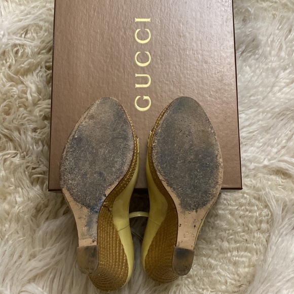 Gucci Patent Leather Wedge Open Toe Sandal. Size 7. - Picture 5 of 7